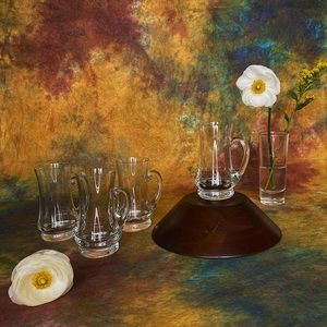 Gorgeous cordial, liqueur, or spirit glasses and  absolutely adorable!